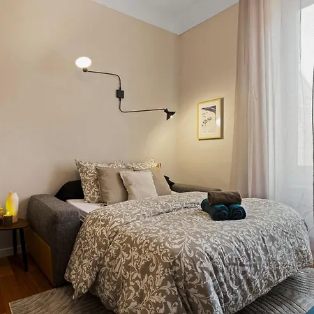 Lejlighed Renting - Dabray - Chic & Spacious In The Heart Of - Prime Location Near Attractions *