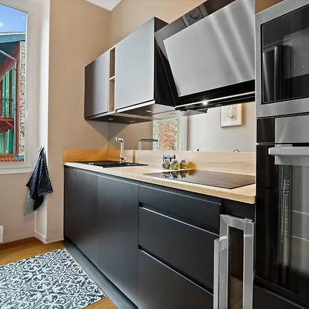 Apartman Renting - Dabray - Chic & Spacious In The Heart Of - Prime Location Near Attractions Nizza